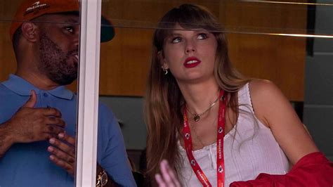 Sorry Swiftie Aaron Rodgers. Taylor Swift is rumored to be going to the Jets game to see Travis Kelce.